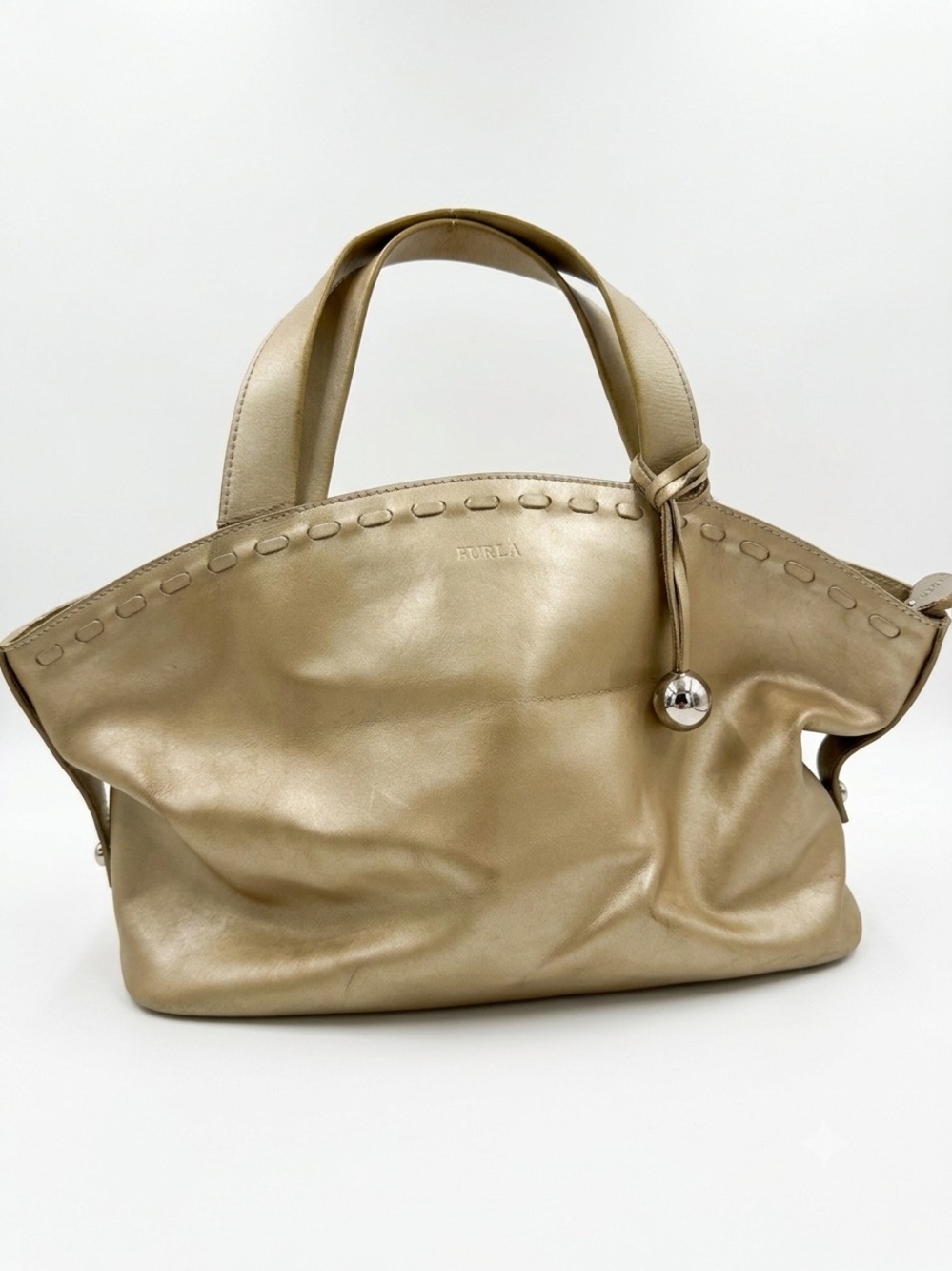 VTG Furla Shimmering Gold Leather Slouchy Tote with Charm (‼️callouts)